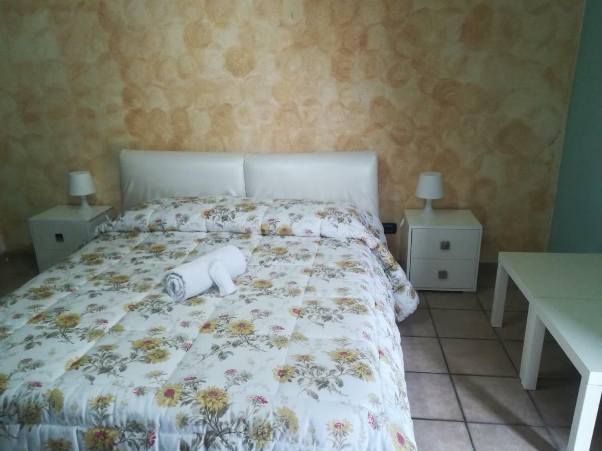 Altomare Hotell Augusta Exteriör bild